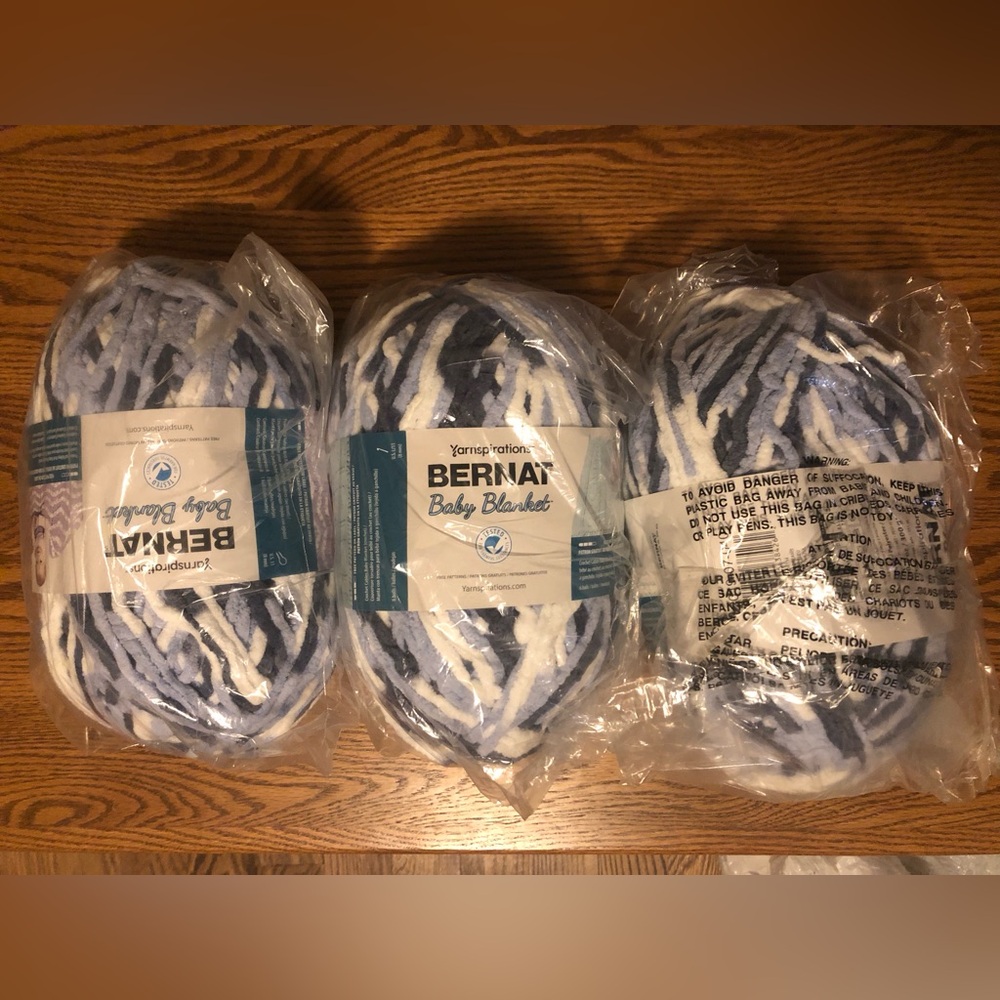 Bernat baby blanket yarn in Blue dreams